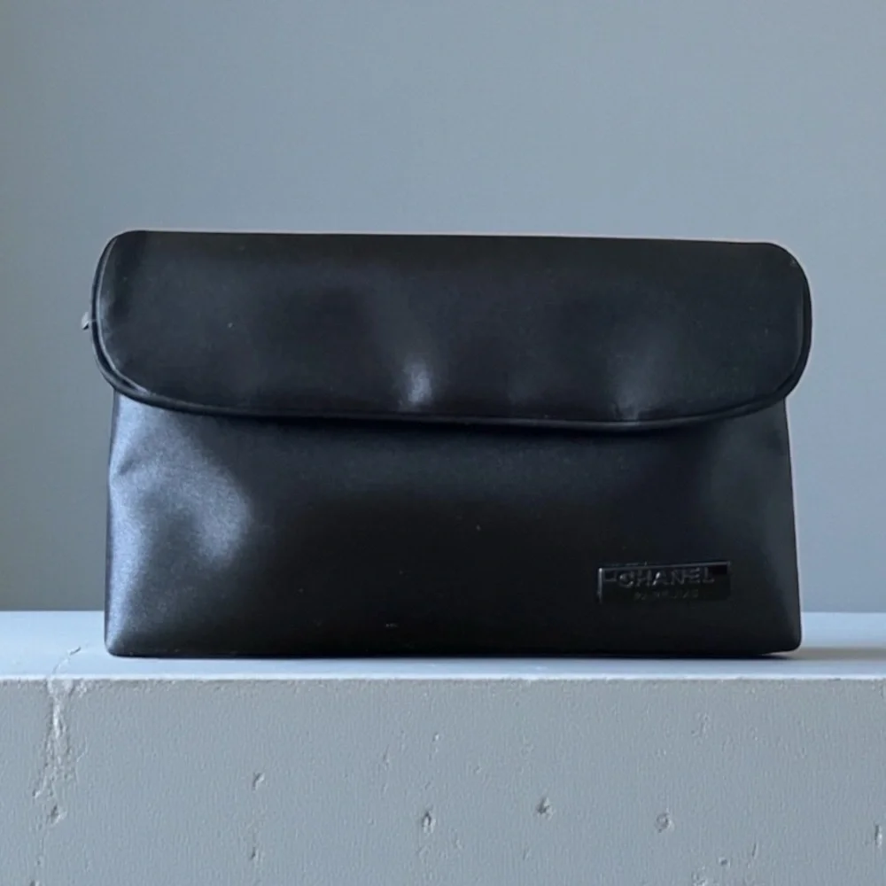 CHANEL Black Satin cosmetic parfume pouch